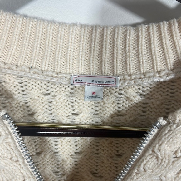 GAP Cream Cable Knit Cardigan Sweater full zip size Medium Cardigan - Picture 3 of 5